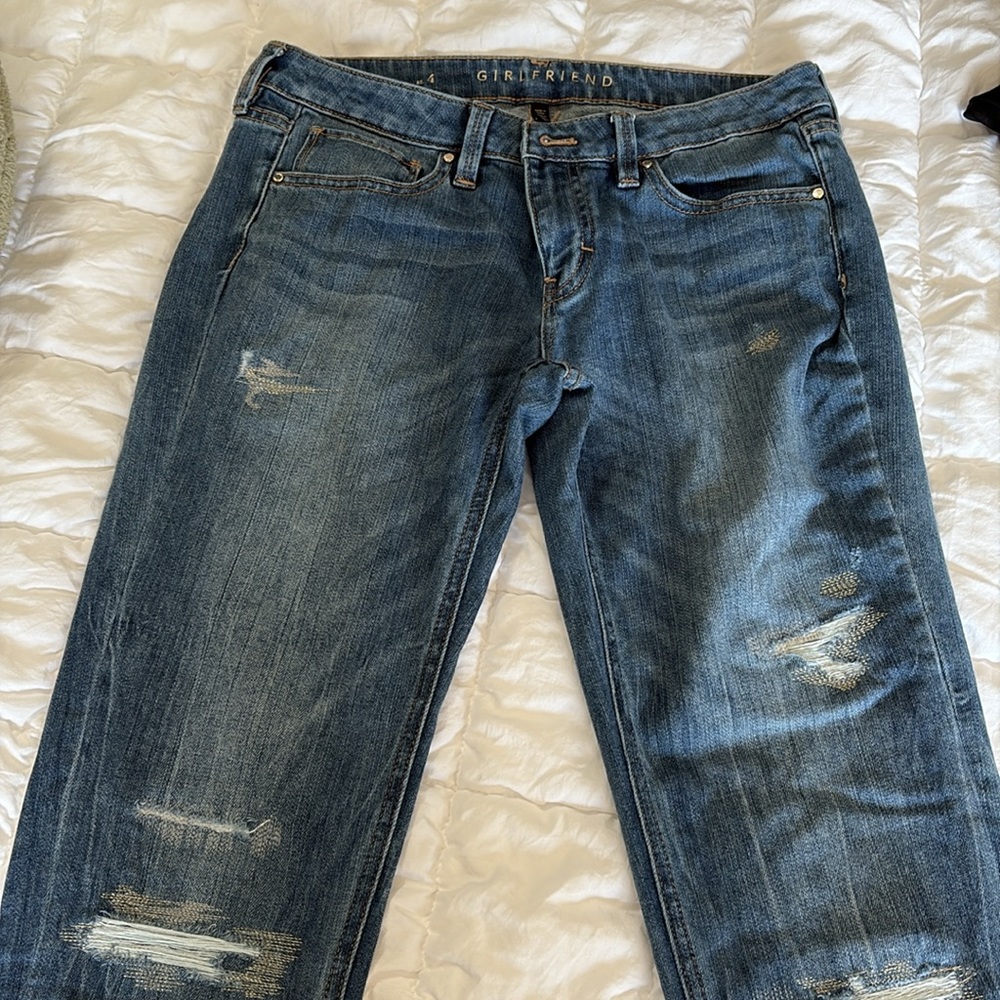 WHITE HOUSE BLACK MARKET SIZE 4 jeans